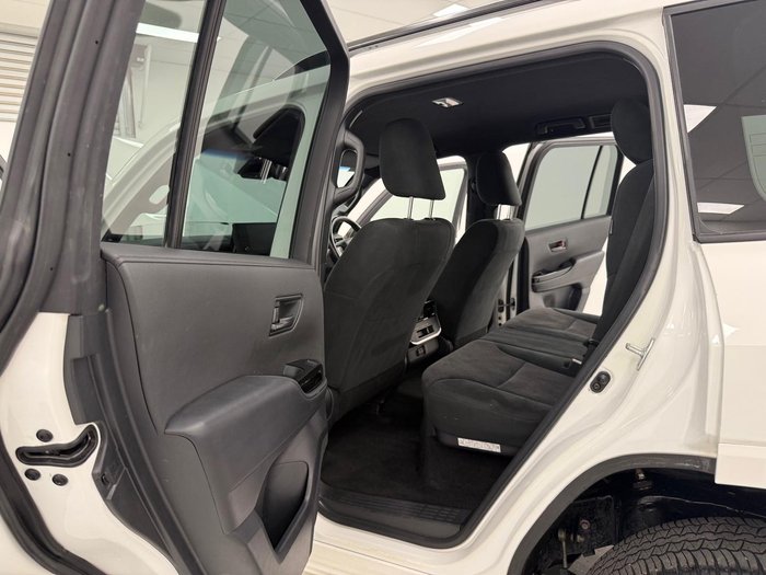 2024 Toyota Landcruiser GXL FJA300R 4X4 Dual Range Glacier White