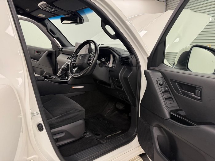2024 Toyota Landcruiser GXL FJA300R 4X4 Dual Range Glacier White