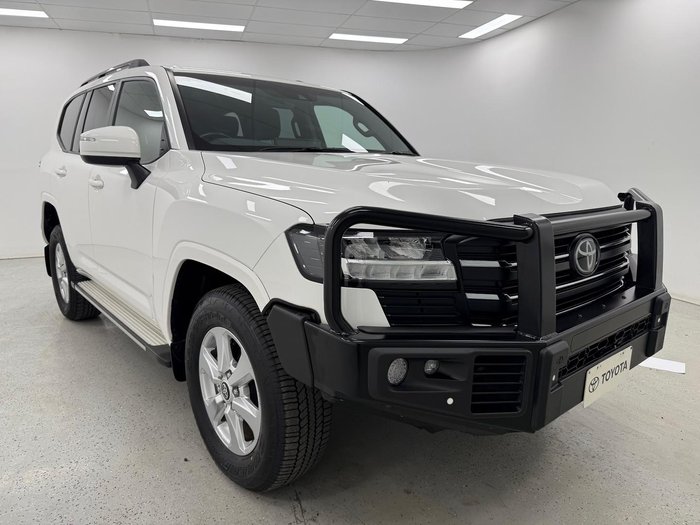2024 Toyota Landcruiser GXL FJA300R 4X4 Dual Range Glacier White