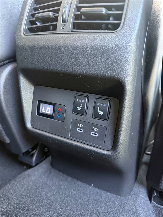 2025 Nissan T33 TI-L