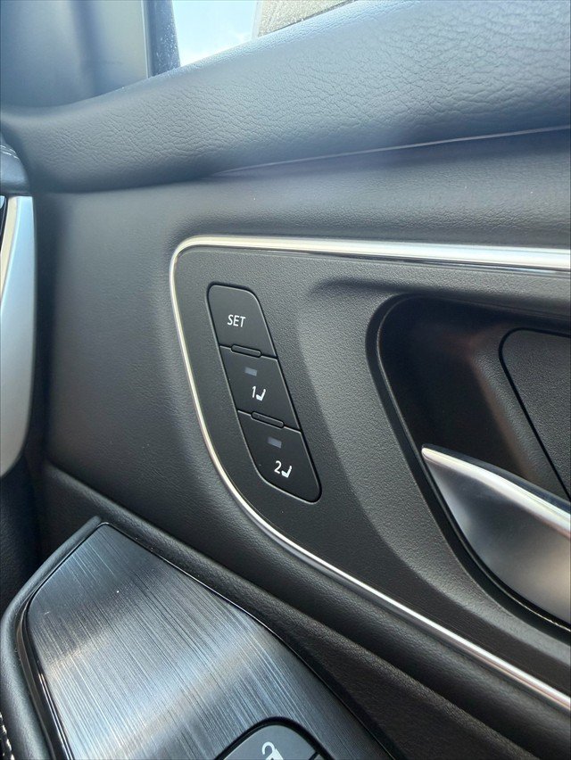 2025 Nissan T33 TI-L