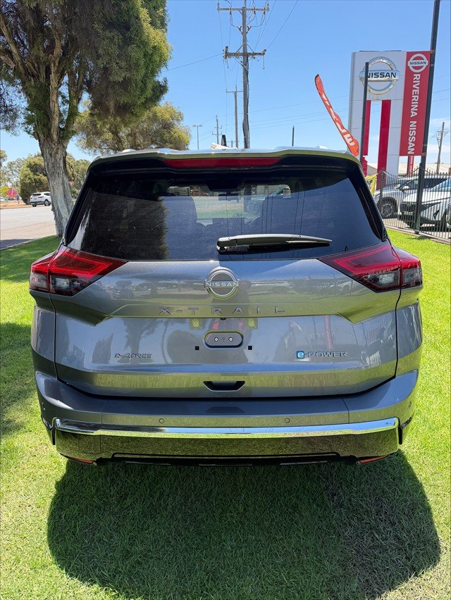 2025 Nissan T33 TI-L