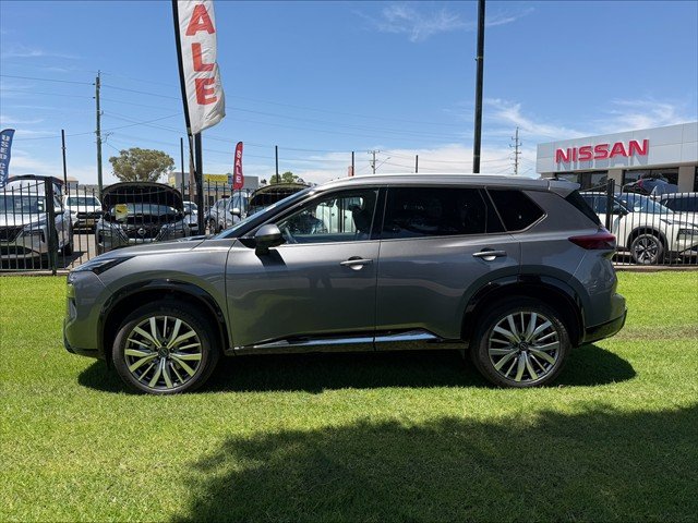 2025 Nissan T33 TI-L