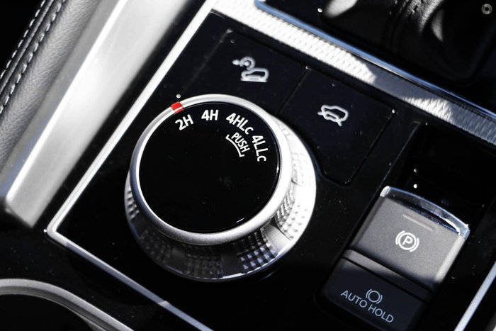 2025 Mitsubishi Pajero Sport GLS