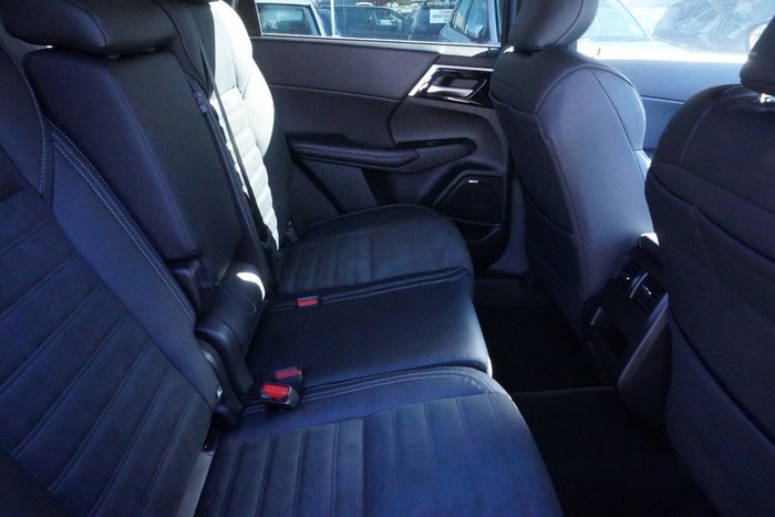 2025 Mitsubishi Outlander Aspire