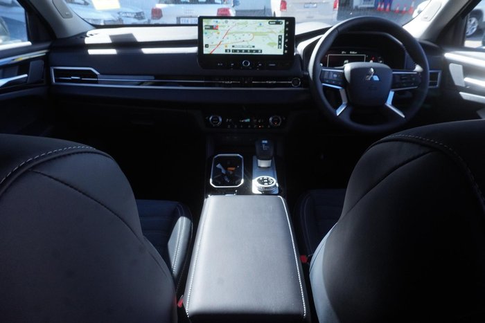 2025 Mitsubishi Outlander Aspire