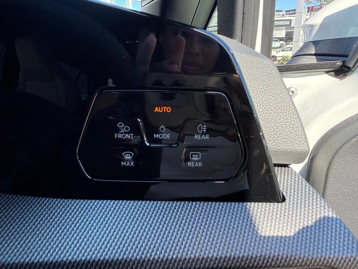 2025 Volkswagen Golf 110TSI R-Line