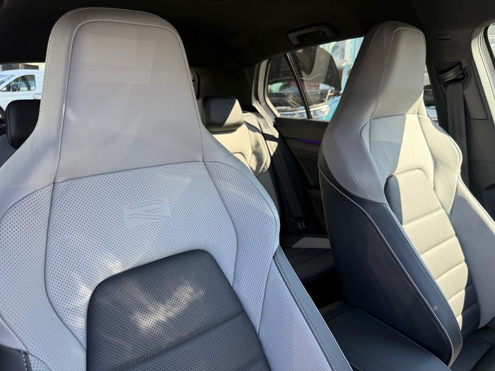 2025 Volkswagen Golf 110TSI R-Line