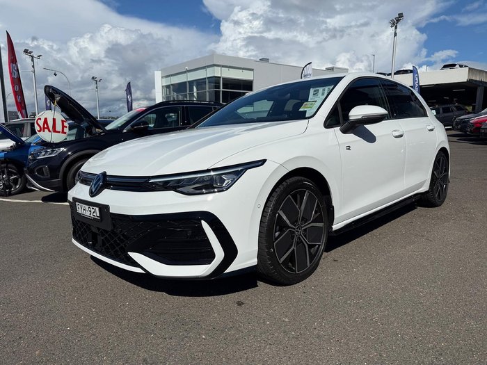2025 Volkswagen Golf 110TSI R-Line