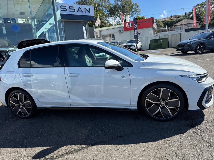 2025 Volkswagen Golf 110TSI R-Line