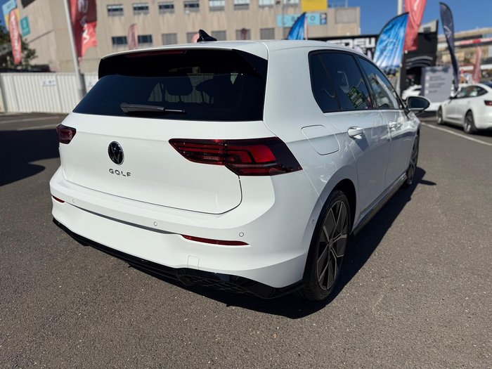 2025 Volkswagen Golf 110TSI R-Line