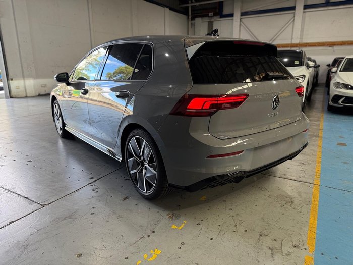 2025 Volkswagen Golf 110TSI R-Line