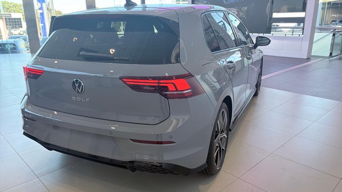 2025 Volkswagen Golf 110TSI R-Line