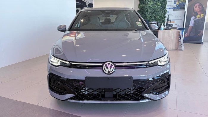 2025 Volkswagen Golf 110TSI R-Line