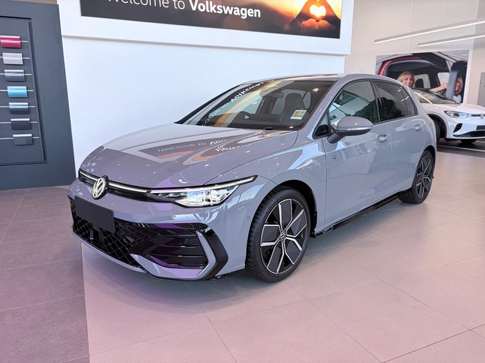 2025 Volkswagen Golf 110TSI R-Line
