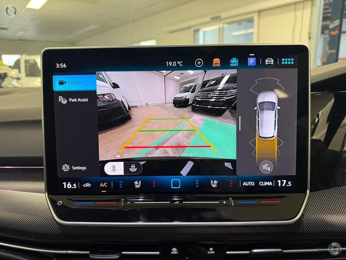 2025 Volkswagen Golf 110TSI R-Line