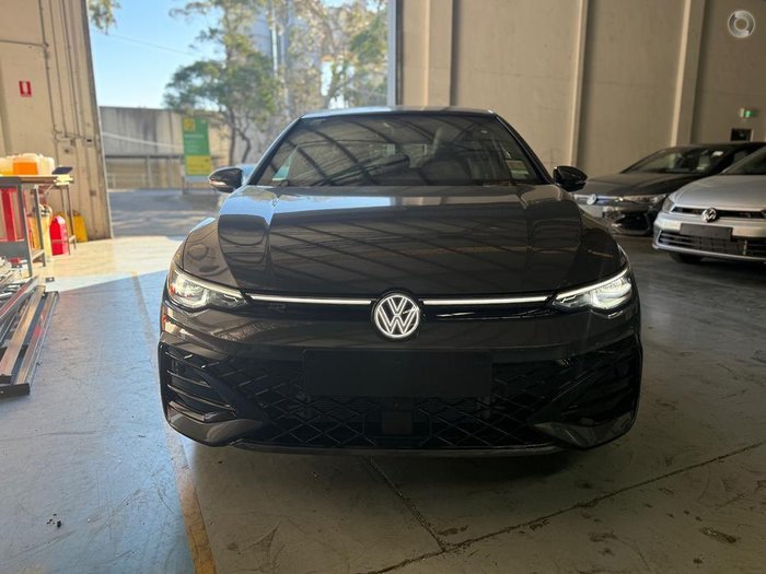 2025 Volkswagen Golf 110TSI R-Line