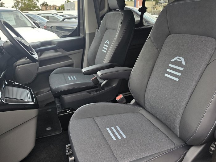 2025 Ford Tourneo Active