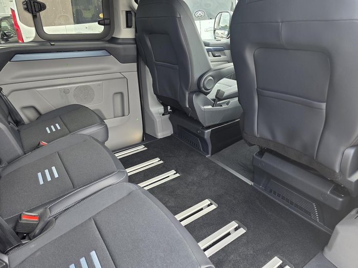 2025 Ford Tourneo Active