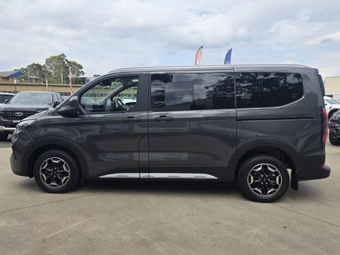 2025 Ford Tourneo Active