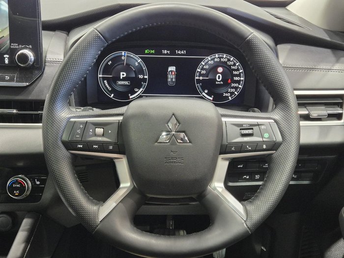 2023 Mitsubishi Outlander PHEV Exceed