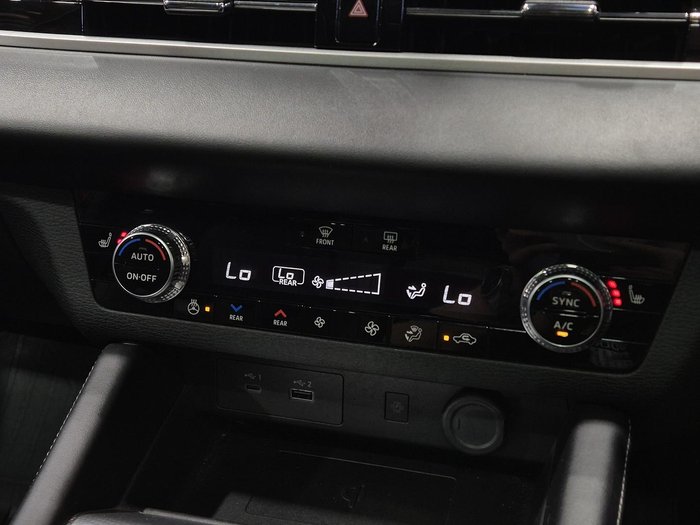 2023 Mitsubishi Outlander PHEV Exceed