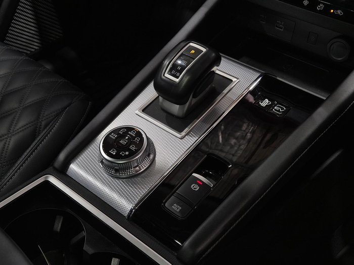 2023 Mitsubishi Outlander PHEV Exceed