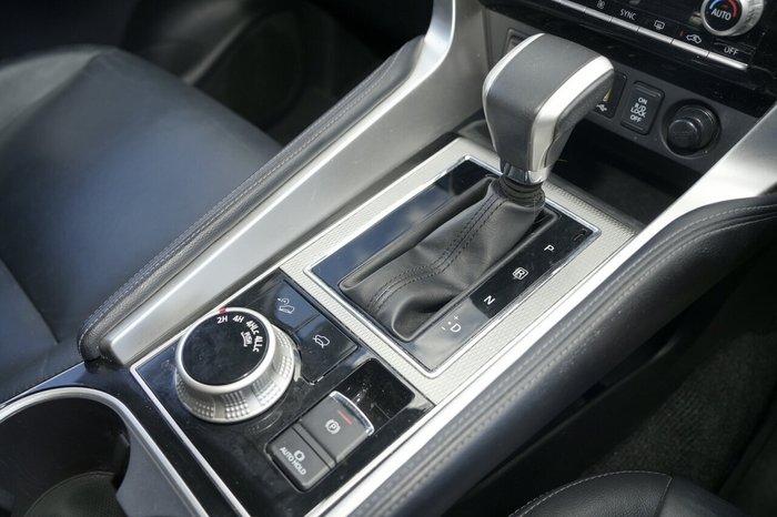 2022 Mitsubishi Pajero Sport Exceed