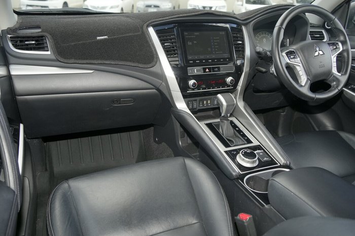 2022 Mitsubishi Pajero Sport Exceed