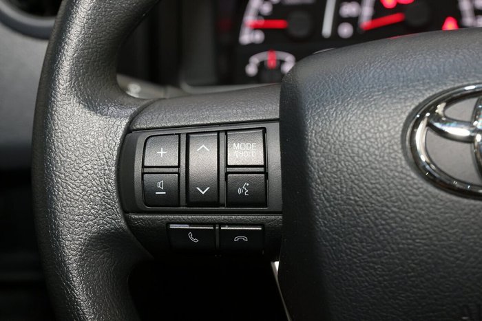 2025 Toyota Landcruiser GXL