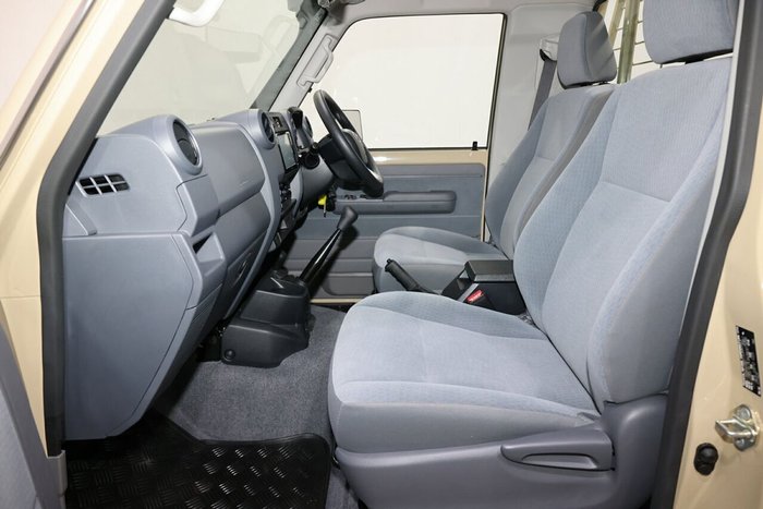 2025 Toyota Landcruiser GXL