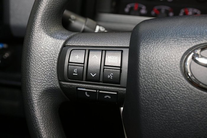 2025 Toyota Landcruiser GXL