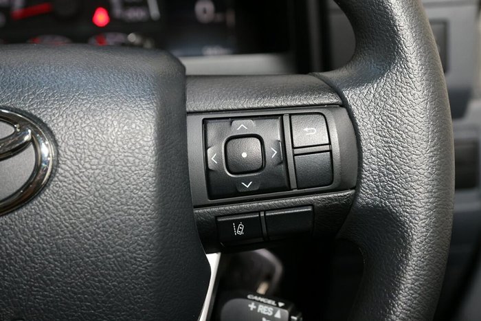 2025 Toyota Landcruiser GXL