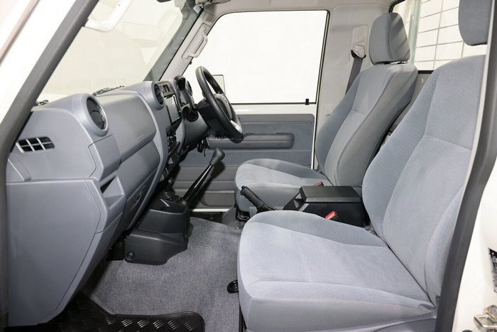 2025 Toyota Landcruiser GXL