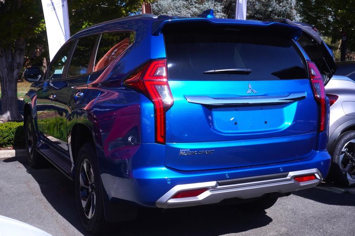 2025 Mitsubishi Pajero Sport GLS