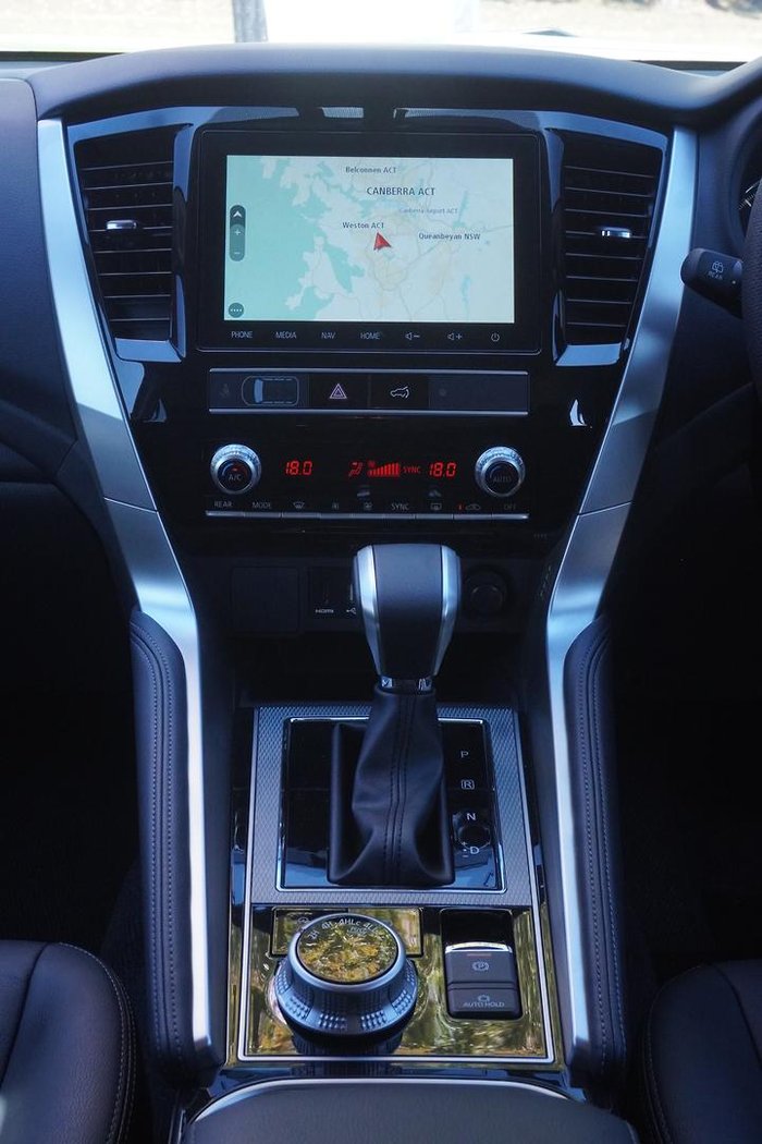 2025 Mitsubishi Pajero Sport GLS