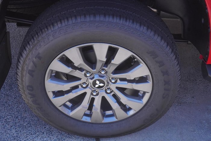 2025 Mitsubishi Triton GLS