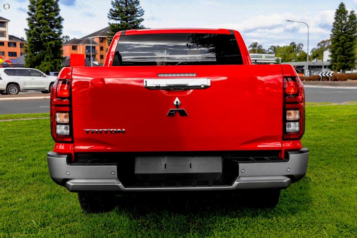 2025 Mitsubishi Triton GLS