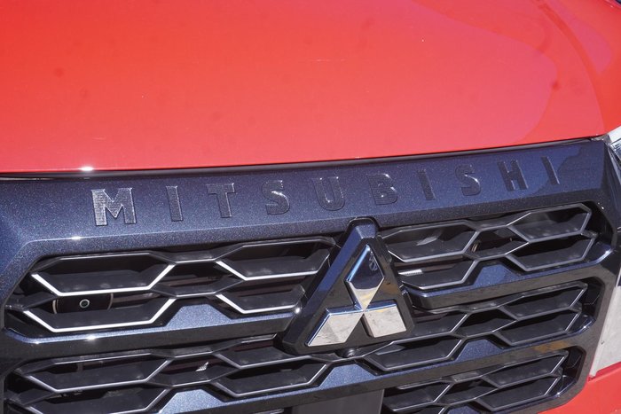 2025 Mitsubishi Triton GLS