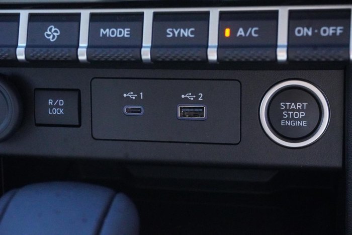 2025 Mitsubishi Triton GLS