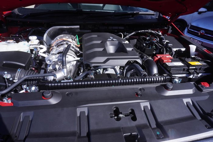 2025 Mitsubishi Triton GLS