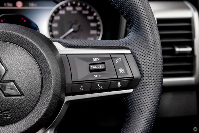 2025 Mitsubishi Triton GLS