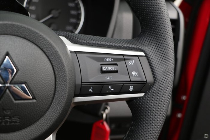 2025 Mitsubishi Triton GLX-R