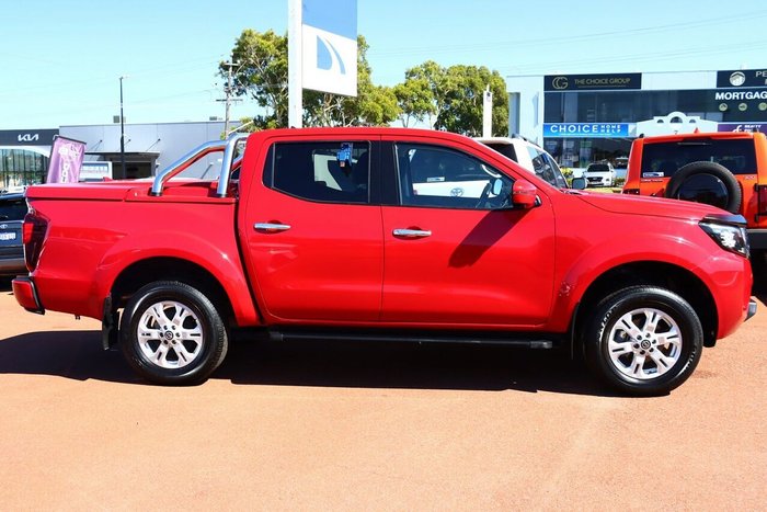 2024 Nissan Navara ST
