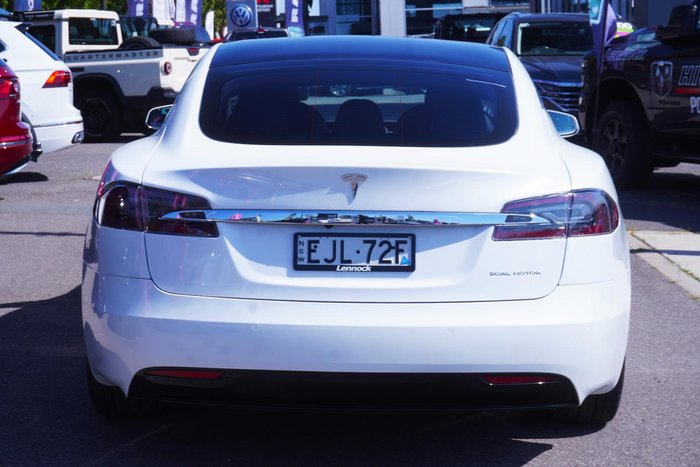 2020 Tesla Model S Long Range