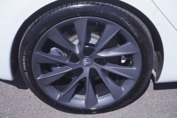 2020 Tesla Model S Long Range