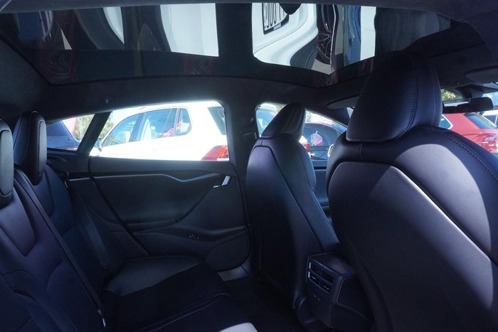 2020 Tesla Model S Long Range