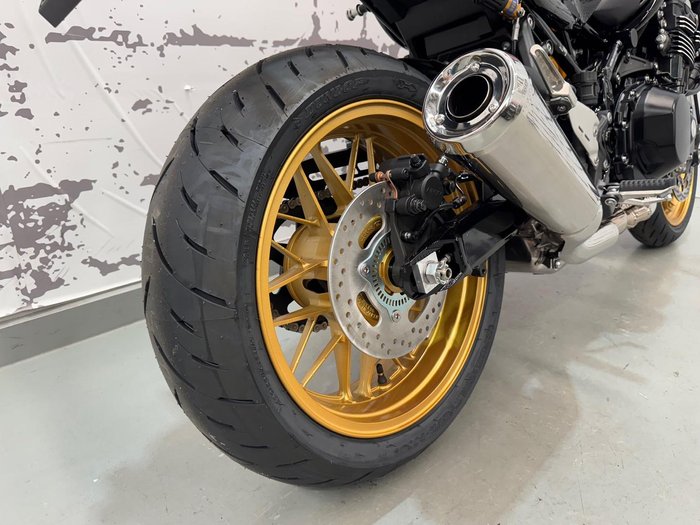 2026 Kawasaki Z900RS SE Z Black