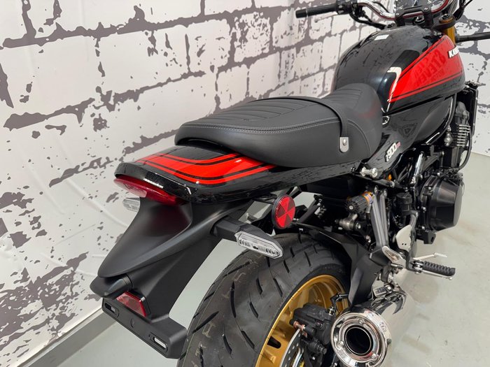 2026 Kawasaki Z900RS SE Z Black