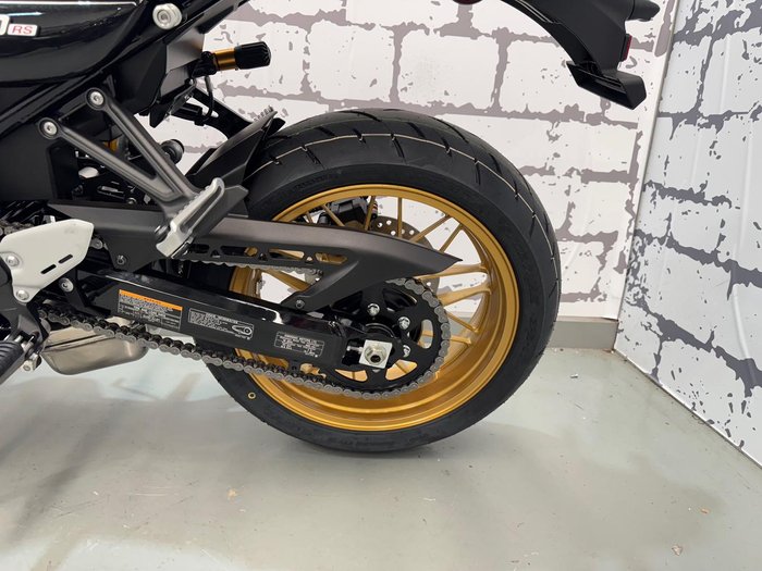 2026 Kawasaki Z900RS SE Z Black